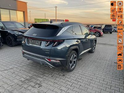 Używany Hyundai Tucson 215 KM (158 kW) 2023 Zielony ciemny (metalik) SUV