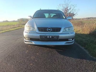 używany Opel Omega 03r 2.5 V6 z LPG