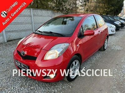 Używany Toyota Yaris 101 KM (74 kW) 2010 Czerwony Hatchback