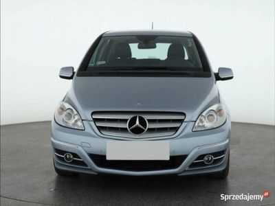 Mercedes B180