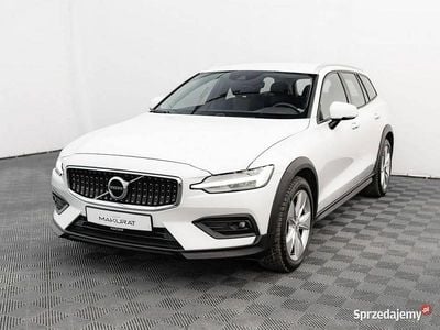 Biały Używany 2020 Volvo V60 CC Kombi | 106 850 zł (Uczciwa cena)