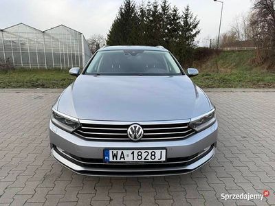 Szary Używany 2017 VW Passat Highline Kombi | 59 900 zł (Uczciwa cena)