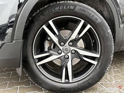 Używany 2020 Volvo XC40 SUV | 104 900 zł (Uczciwa cena)