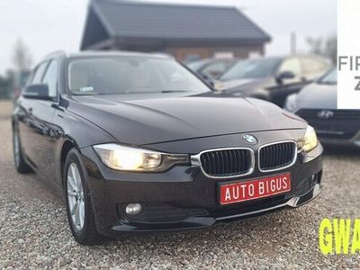 Czarny Używany 2012 BMW 320 Kombi | 35 900 zł