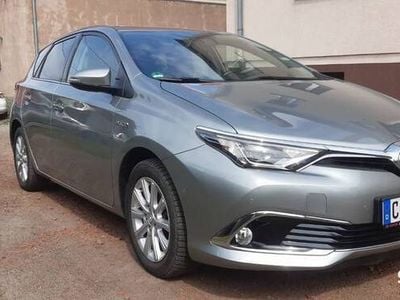 Toyota Auris Hybrid