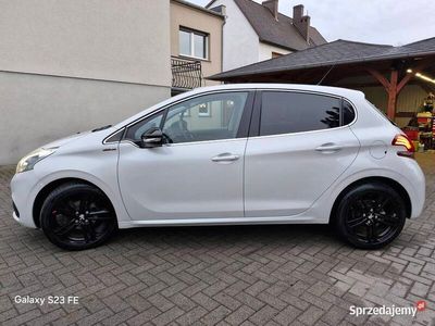 Używany Peugeot 208 2015 Hatchback