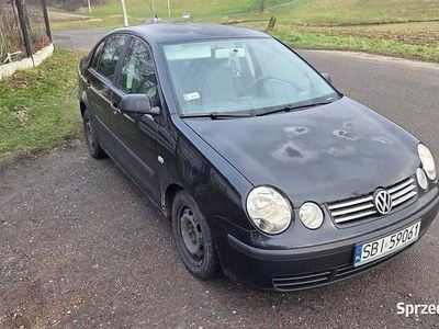 Czarny Używany 2003 VW Polo Sedan/Limuzyna | 2000 zł (Uczciwa cena)