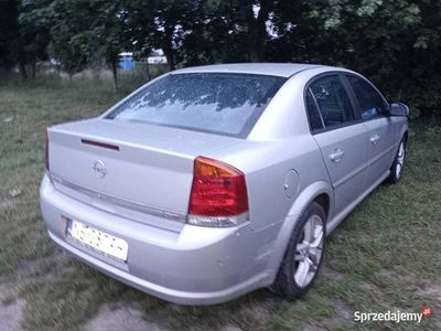 Srebrny Używany 2005 Opel Vectra Hatchback | 14 600 zł