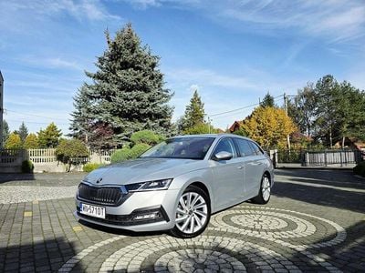 Srebrny Używany 2024 Skoda Octavia Style Kombi | 105 800 zł