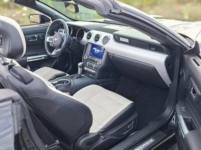 Czarny Używany 2017 Ford Mustang Kabriolet | 70 000 zł