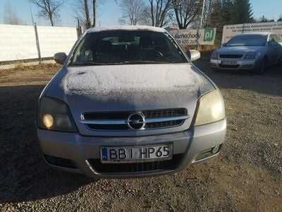 Srebrny (metalik) Używany 2004 Opel Vectra Sedan/Limuzyna | 2699 zł