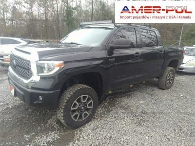 Używany Toyota Tundra 381 KM (280 kW) 2018 Czarny Pickup