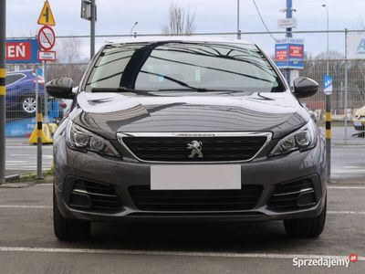 używany Peugeot 308 1.2 PureTech