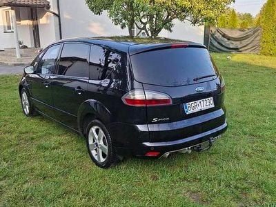 Czarny Używany 2007 Ford S-MAX Titanium Minivan | 12 900 zł (Uczciwa cena)