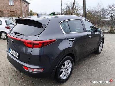 Szary Używany 2017 Kia Sportage SUV | 44 000 zł (Uczciwa cena)