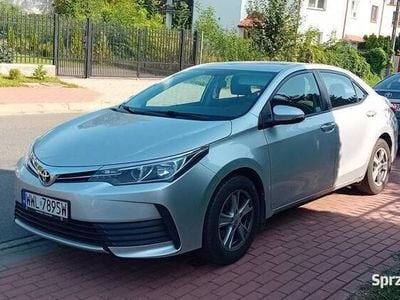 Używany Toyota Corolla 2016 Srebrny Sedan/Limuzyna