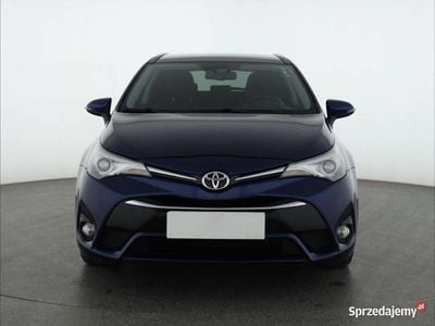 Niebieski Używany 2016 Toyota Avensis Kombi | 34 999 zł (Dobra cena)