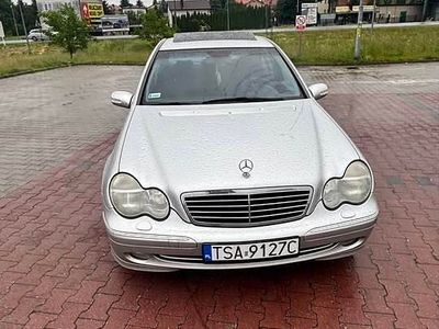 Mercedes C200
