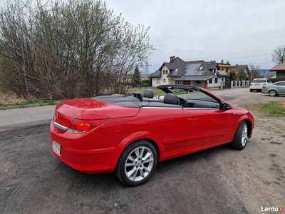 Czerwony Używany 2007 Opel Astra Cabriolet Kabriolet | 24 800 zł