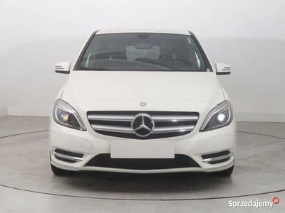 Czarny Używany 2012 Mercedes B180 Minivan | 31 999 zł