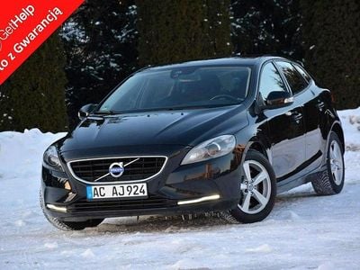 Używany Volvo V40 150 KM (110 kW) 2015 Czarny Hatchback
