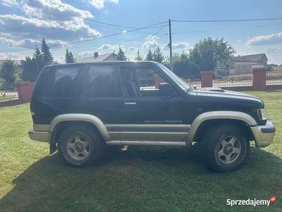 Czarny Używany 2000 Isuzu Trooper SUV | 11 900 zł