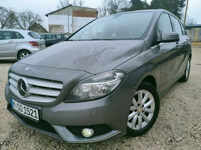 Mercedes B180