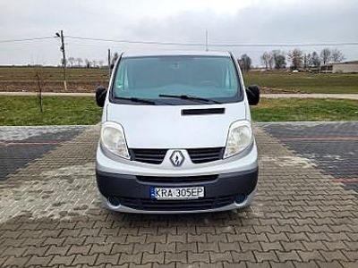 używany Renault Trafic II Zadbana 9-cio osobowa wersja