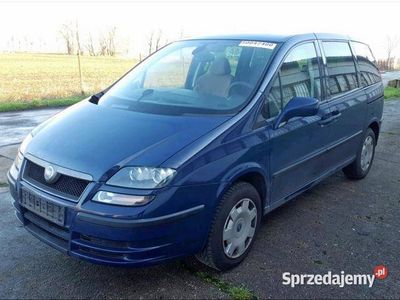 Niebieski Używany 2006 Fiat Ulysse Emotion Minivan | 5300 zł