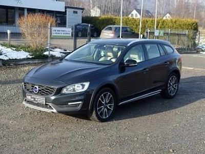 używany Volvo V60 CC 2.0D4 190KM SKÓRA AUTOMAT FULL OPCJA