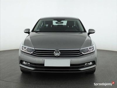 Srebrny Używany 2015 VW Passat Sedan/Limuzyna | 54 499 zł (Drogi)