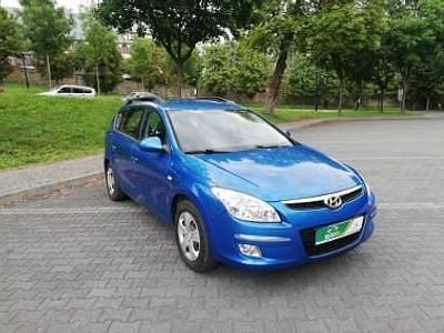 Używany Hyundai i30 109 KM (80 kW) 2009 Niebieski Kombi