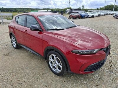 Czerwony Używany 2022 Alfa Romeo Tonale SUV | 63 500 zł