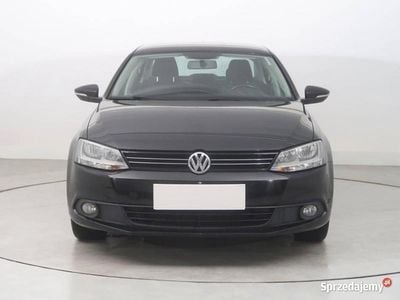 Czarny Używany 2012 VW Jetta Sedan/Limuzyna | 28 499 zł (Uczciwa cena)