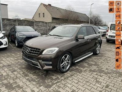 Brązowy (metalik, perła) Używany 2014 Mercedes ML350 SUV | 49 900 zł