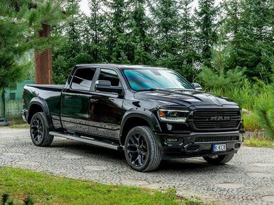 Używany RAM 1500 390 KM (286 kW) 2019 Czarny (metalik) Pickup