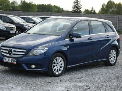 Mercedes B180
