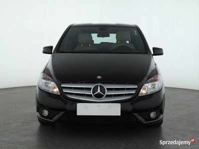 Mercedes B180
