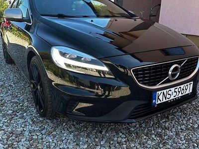 Czarny Używany 2017 Volvo V40 R-Design Hatchback | 58 000 zł (Drogi)