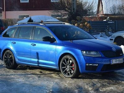 Niebieski Używany 2016 Skoda Octavia Kombi | 43 900 zł