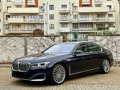 Używany BMW 750 Executive 530 KM (389 kW) 2019 Niebieski Sedan/Limuzyna