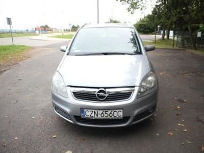 używany Opel Zafira B 7 osób