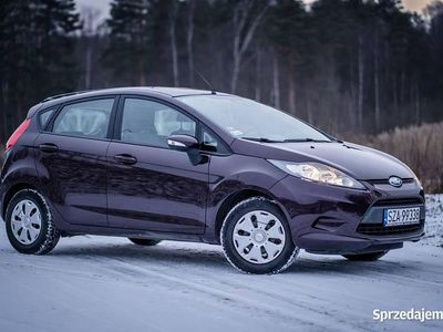 Bordowy Używany 2009 Ford Fiesta Hatchback | 14 000 zł (Uczciwa cena)