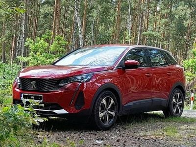 Czerwony Używany 2021 Peugeot 3008 Active SUV | 77 790 zł (Uczciwa cena)