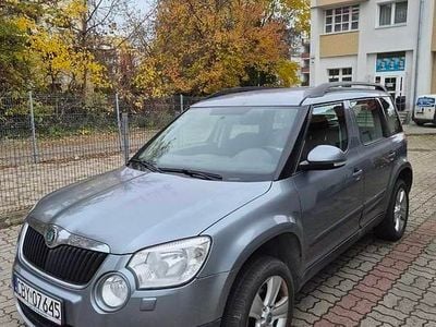 Używany Skoda Yeti 2012 Szary SUV