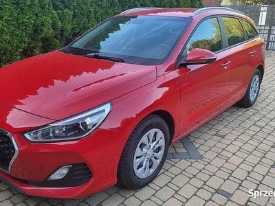 Używany Hyundai i30 2018 Czerwony Kombi