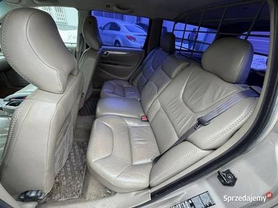 Używany Volvo XC70 Momentum 2002 Kombi