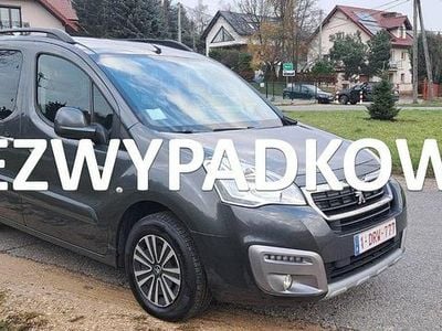 Inny (metalik) Używany 2016 Citroën Berlingo Minivan | 33 500 zł (Uczciwa cena)