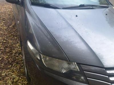 Używany Honda City 2009 Szary Sedan/Limuzyna