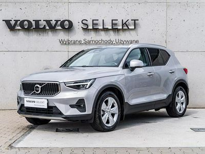Szary (metalik) Używany 2023 Volvo XC40 SUV | 152 900 zł (Uczciwa cena)